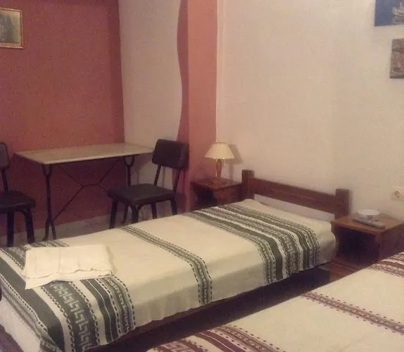 Niki Rooms